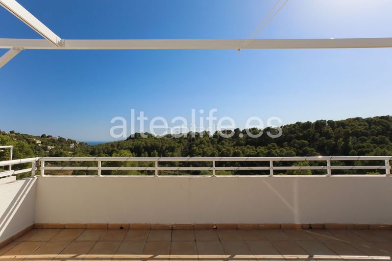 Foto b90eb4b2-0978-4fe0-8065-ac5550e06d63. Alquiler apartamento en calle eriso 1 apartamento en alquiler de corta estancia con terraza y vistas en sierra en Altea
