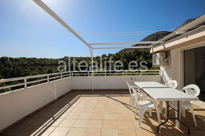 Foto c3c1145a-03b4-4c8d-a5fe-56d2eef42caa. Alquiler apartamento en calle eriso 1 apartamento en alquiler de corta estancia con terraza y vistas en sierra en Altea
