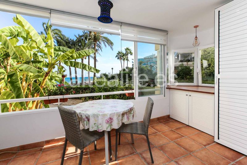 Foto 3d51a2c3-569c-4304-9be4-98c21e06287d. Alquiler apartamento en cap-negret 5 apartamento bajo en primera linea de playa en la zona de cap negret en Altea