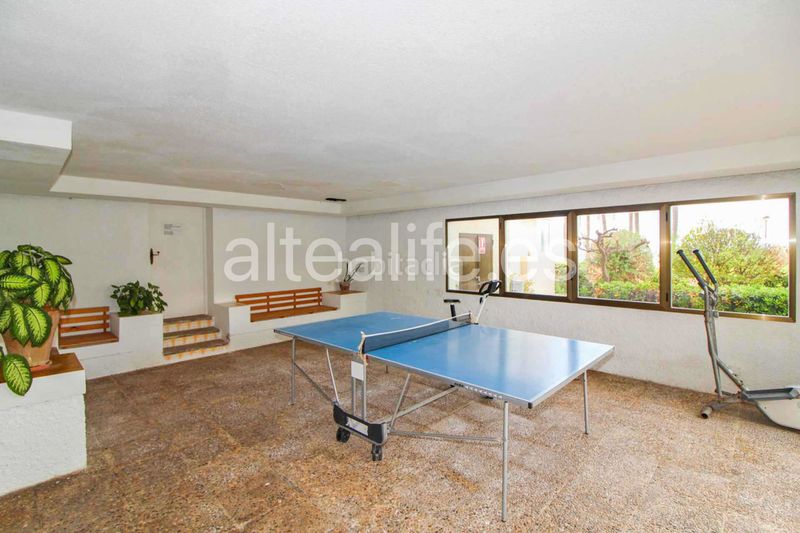 Foto 9b3d8877-fce9-4f91-9eec-259f601c5611. Alquiler apartamento en cap-negret 5 apartamento bajo en primera linea de playa en la zona de cap negret en Altea