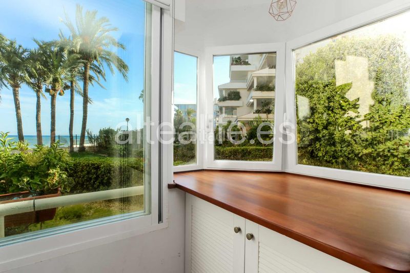 Foto fc0399d9-7188-418e-8c81-ae79737fe794. Alquiler apartamento en cap-negret 5 apartamento bajo en primera linea de playa en la zona de cap negret en Altea