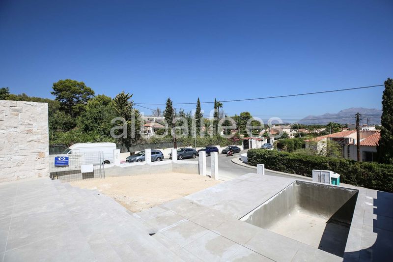 Foto e086ea8a-118a-4e36-97fa-1b6df4c2f070. Xalet amb calefacció aparcament piscina a Barranco Hondo Nucia (la)