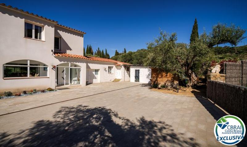 Foto 91e3d0f9-2e0b-4db5-93b6-f8c8fd00efd4. Casa  298 m² (bellavista) a 5000 metros del mar en Palau-saverdera