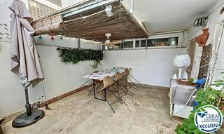 Flat in Centre. Piso en venta en el centro de roses 2 en 1