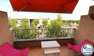 Apartament a Avinguda fages de climent 7. Precioso y amplio apartamento de dos dormitorios cerca de la pla