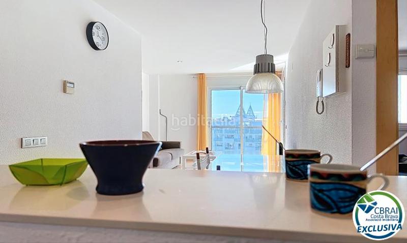 Foto c95f068d-2b1f-4b5d-8a17-deb4c56220e8. Apartamento en avinguda pastor 1 en venta - , costa brava – magnífico apartamento de 1 dormitorio con vistas al mar y al canal en Roses