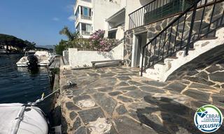 Pis a Carrer port banyuls 18. Apartamento reformado con amarre privado en el puerto de banyuls