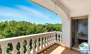 Apartamento en Carrer del puigmal 44. Oportunidad en empuriabrava! apartamento con terraza, jardn y p