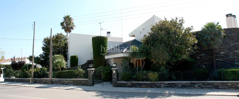 Foto 338def0e-87de-4662-bfac-c1bacc7c4977. Chalet en avinguda del mas mates 14 14 casa en venta girona en Roses
