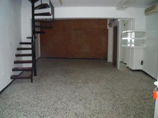 Location Local commercial à Carrer trinitat 61 0 0 0 61. Local comercial en venta en roses girona