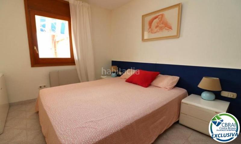 Foto 4b435445-2f85-49d8-ba77-04bfb56be1fd. Apartamento en carrer p tipic/fages de climent ndup-s 3 0l 0 apartamento en venta girona en Empuriabrava