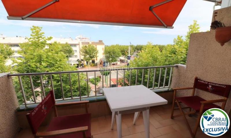 Foto f9b3c693-1c1b-4407-8328-d7d49ac72788. Apartamento en carrer p tipic/fages de climent ndup-s 3 0l 0 apartamento en venta girona en Empuriabrava