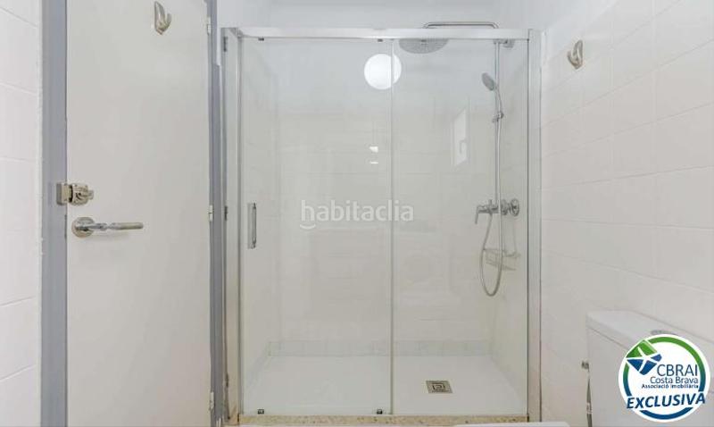 Foto 42491872-563e-4a24-8516-a09a403e4da7. Apartamento en carrer carretera canyelles 77 77 apartamento en venta girona en Roses