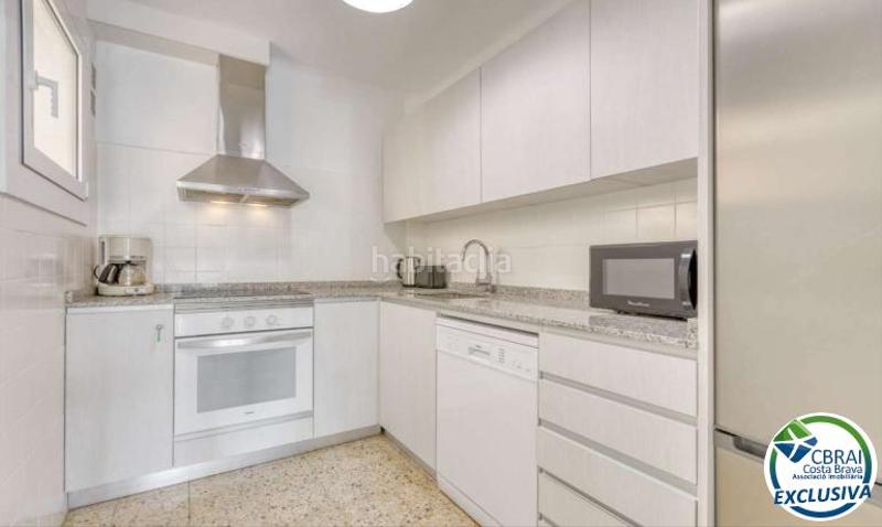 Foto 68e6c354-a4f7-4798-bec4-40452a28a33a. Apartamento en carrer carretera canyelles 77 77 apartamento en venta girona en Roses
