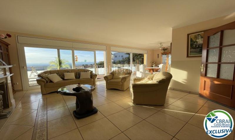Foto 76a686d5-3d1c-4e20-88ce-d7cf98f715f4. Casa en carrer alacant 38 38 casa en venta girona en Roses