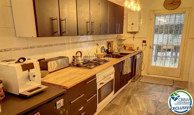 Foto 697f4fe6-b69c-4c45-9d7a-d24e6806034b. Apartamento en avenida de rhode 181 01 03 181 apartamento en venta girona en Roses