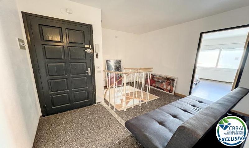 Foto a8779e9a-7a95-4c55-8ab3-0fdf8c15db98. Apartamento en avenida de rhode 181 01 03 181 apartamento en venta girona en Roses