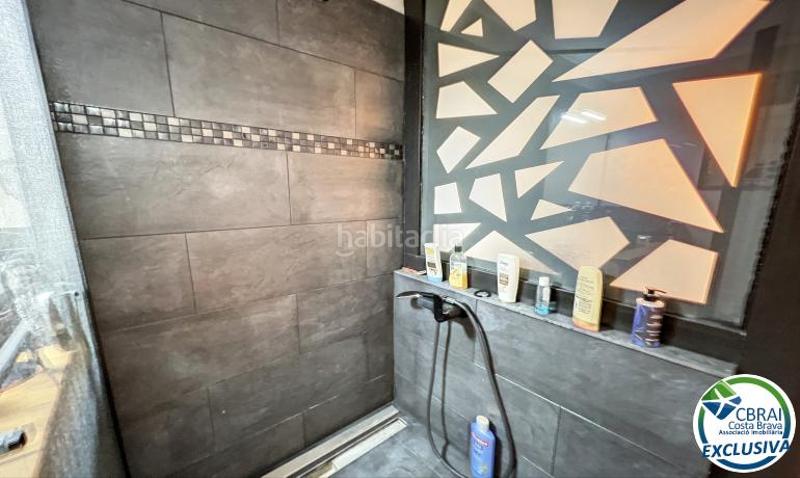 Foto cc292a1e-5a97-4412-b267-dffff0693670. Apartamento en avenida de rhode 181 01 03 181 apartamento en venta girona en Roses