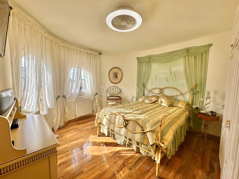Foto cb4bc266-9a20-4641-b257-edb380f801be. Casa en carrer de sant morí casa en venta girona en Empuriabrava
