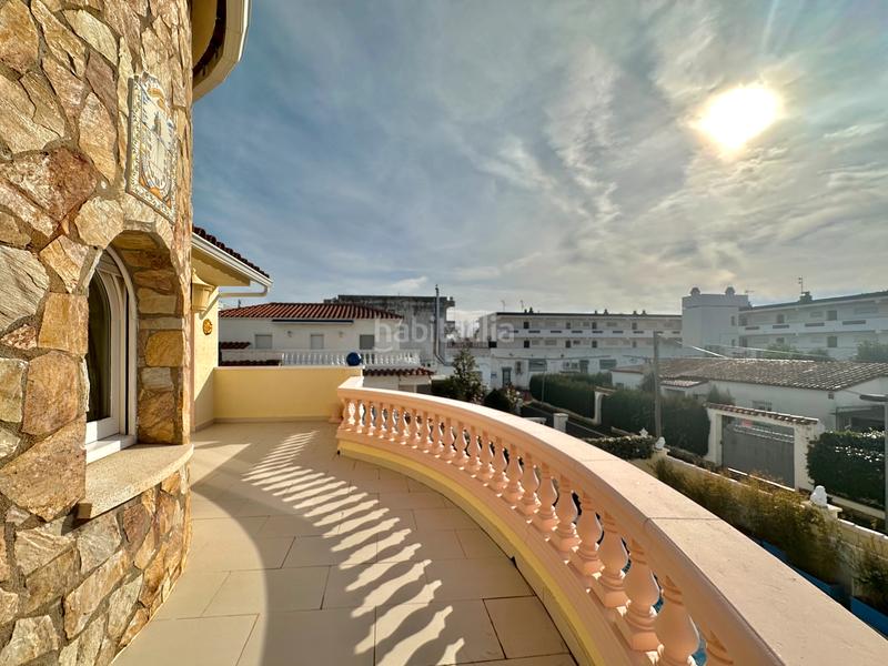 Foto fbc34b11-bfbe-480a-a451-dea6aac9129e. Casa en carrer de sant morí casa en venta girona en Empuriabrava