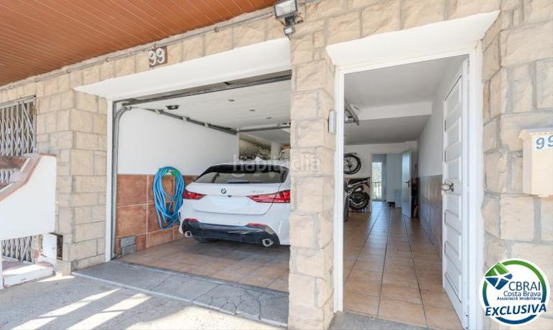 Foto 48aa173a-344c-4d49-a172-dffb773f5c3c. Casa en carrer pujada puig rom 99 99 casa en venta girona en Roses