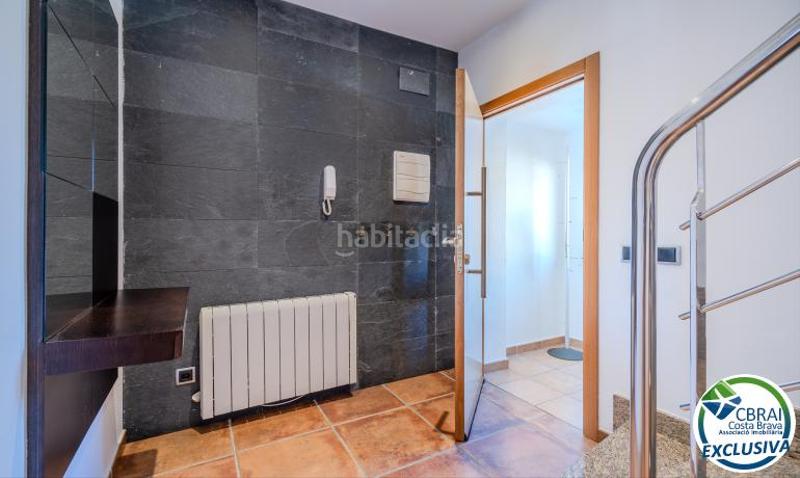 Foto 5f9ee184-bdda-4228-b1e0-44775355f4ce. Casa en carrer pujada puig rom 99 99 casa en venta girona en Roses