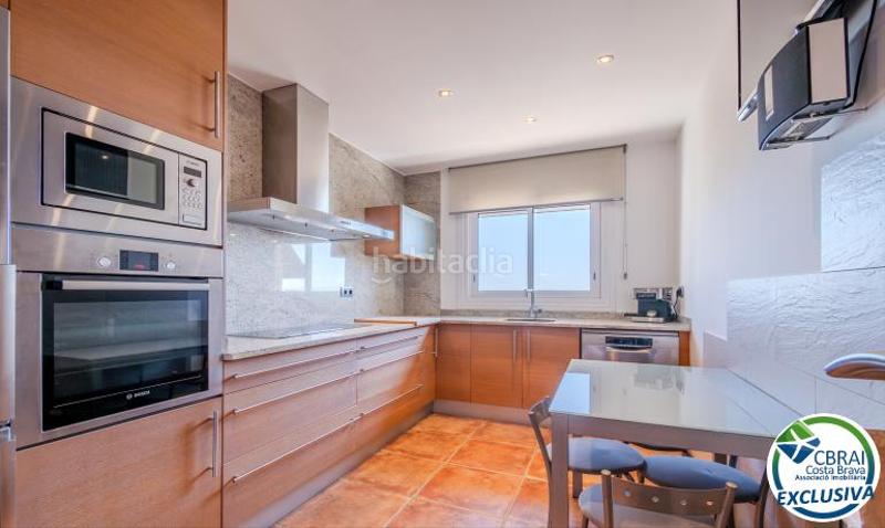 Foto efb1c7f8-9792-4540-8cb6-cfd758dea0d0. Casa en carrer pujada puig rom 99 99 casa en venta girona en Roses