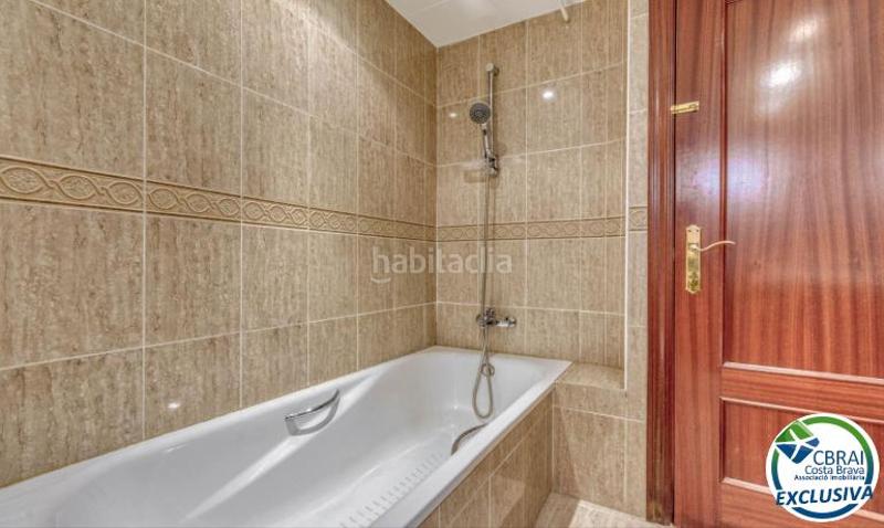Foto 9c306160-4d6a-42d8-a710-c61cfe21c67a. Apartamento en carrer de la pedrera 7 1 2 7 apartamento en venta girona en Roses