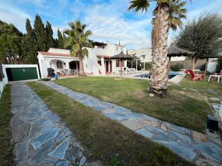 Maison à Castelló d´Empúries. Casa en venta en castelló empúries girona