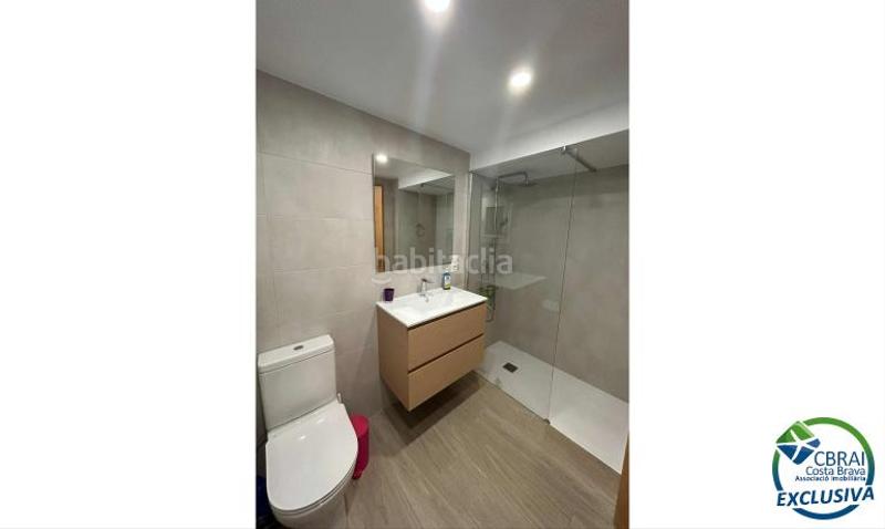 Foto 88d07e2c-9a10-49b9-bd9d-1e61c22cbd86. Apartamento en sector muga 2 8 82 2 apartamento en venta girona en Empuriabrava
