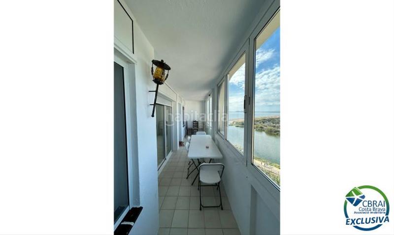 Foto a463a666-c889-49a8-869d-08cf2674613f. Apartamento en sector muga 2 8 82 2 apartamento en venta girona en Empuriabrava