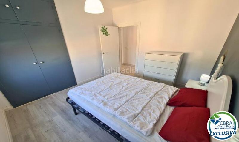 Foto a83664a2-8eb4-45b0-969e-3b440d87682d. Apartamento en carrer san mori 6 2 6 apartamento en venta girona en Empuriabrava