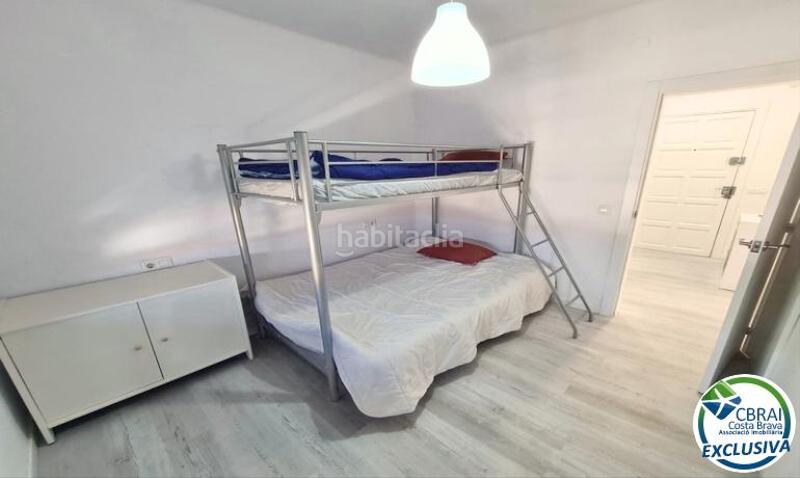 Foto f8e12e11-47fc-49e2-9a30-cc6097628533. Apartamento en carrer san mori 6 2 6 apartamento en venta girona en Empuriabrava