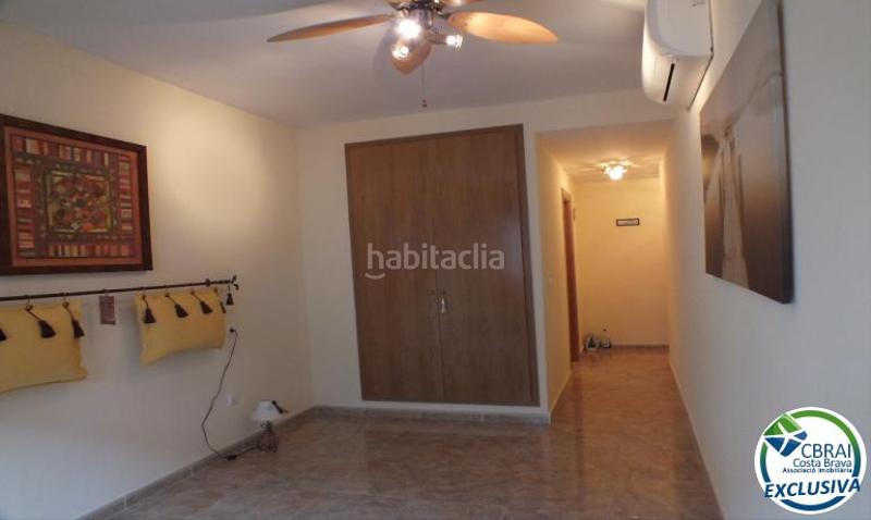 Foto 0ec516a6-90a5-4306-a357-ec2fd95fae83. Apartamento en calle de jose espronceda 9 1 2 9 apartamento en venta girona en Roses