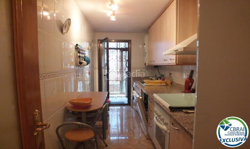Foto 64778b5c-a676-42a4-92ce-a2b3264e7181. Apartamento en calle de jose espronceda 9 1 2 9 apartamento en venta girona en Roses