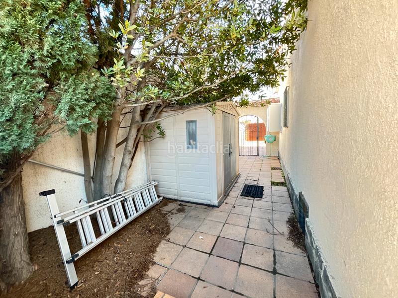 Foto 2718c773-a438-4ab8-bc28-0ca7f12f1508. Casa en carrer llobregat casa en venta girona en Empuriabrava