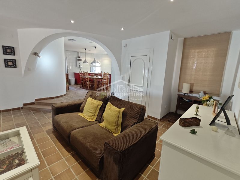 Foto 4bcbed63-49b4-41e9-a9e1-2b9cc84f43d6. Casa a carrer llobregat a Tordera - Fluvià - Llobregat Empuriabrava