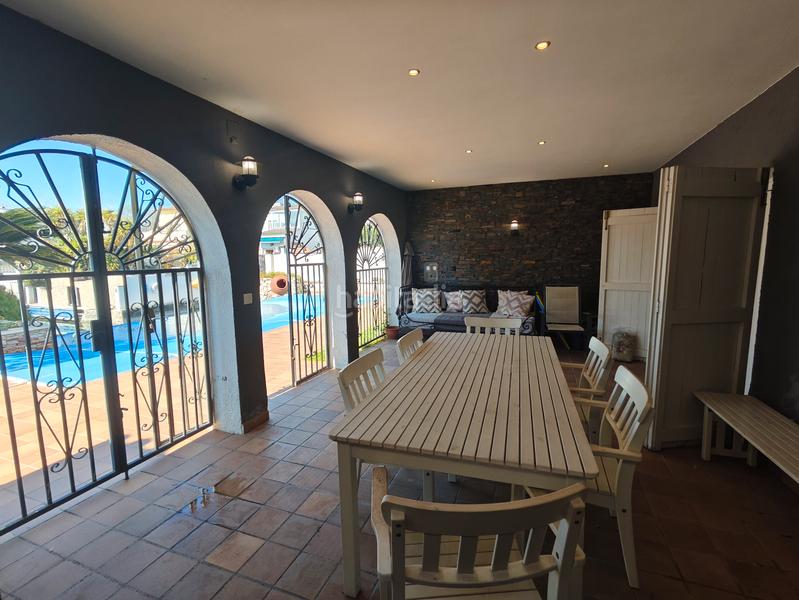 Foto 5ea3031c-cf7e-40b3-824f-4970a8480663. Casa en carrer llobregat casa en venta girona en Empuriabrava