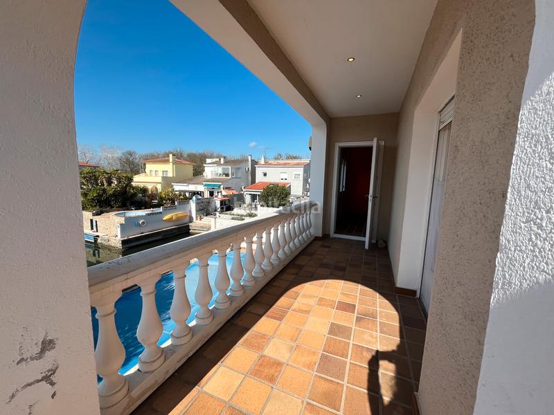 Foto 67d0a718-ac9d-4e92-a368-7668462c32cf. Casa en carrer llobregat casa en venta girona en Empuriabrava