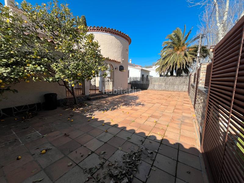 Foto a32679fd-ca56-4cce-b43d-6981941bbdc1. Casa en carrer llobregat casa en venta girona en Empuriabrava