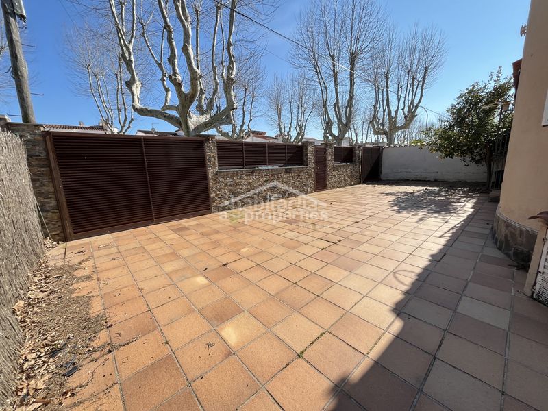Foto d81883fa-ed5b-4aed-9c6d-dfa9b731191b. Casa a carrer llobregat a Tordera - Fluvià - Llobregat Empuriabrava