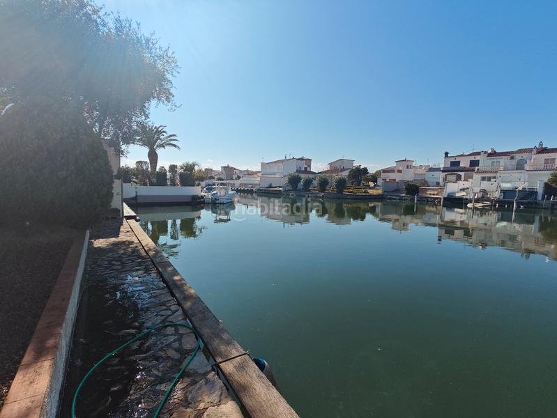 Foto de61f39b-198b-4173-9c68-a90efb5d681f. Casa en carrer llobregat casa en venta girona en Empuriabrava