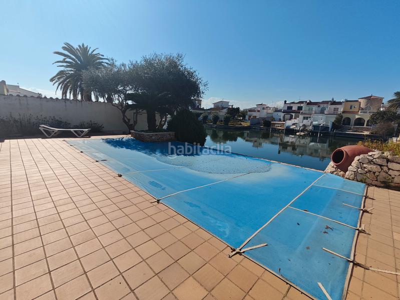 Foto e714f1ed-0b18-4390-9055-0be69049d535. Casa en carrer llobregat casa en venta girona en Empuriabrava