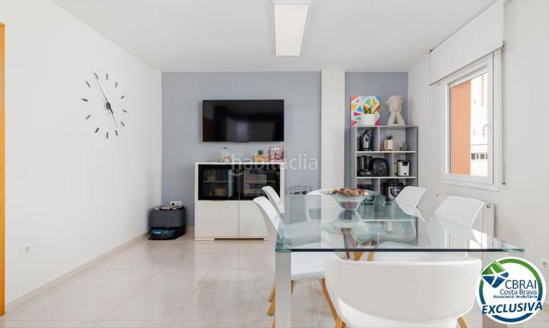Foto 34953b03-629d-4c84-97e0-6ceab682b4ce. Casa en sector puigmal a 510 1 510 casa en venta girona en Empuriabrava