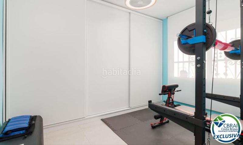 Foto 6e266a1a-69ab-41de-bd17-a4309efa7a3e. Casa en sector puigmal a 510 1 510 casa en venta girona en Empuriabrava