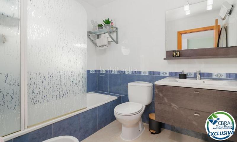 Foto f41c8547-dc27-45d0-a6c6-77363c3d1a06. Casa en sector puigmal a 510 1 510 casa en venta girona en Empuriabrava
