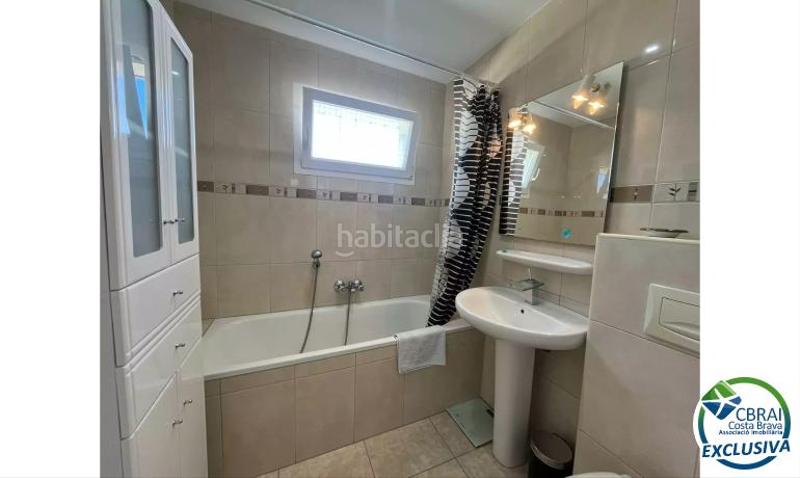 Foto 17cf1dd6-85ab-4ef9-b284-56dbfbe7978e. Casa en sector montgri 310 310 casa en venta girona en Empuriabrava