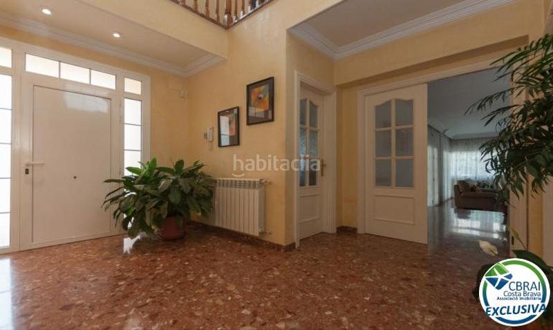 Foto 9fd4c9e8-ad73-49e4-abf7-bdcd75203191. Casa en carrer puigmal 24 24 casa en venta girona en Roses