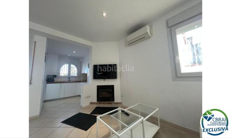 Foto e5e0df60-957e-43e0-9977-0ec25faba6bf. Casa en sector falconera 35 35 casa en venta girona en Empuriabrava