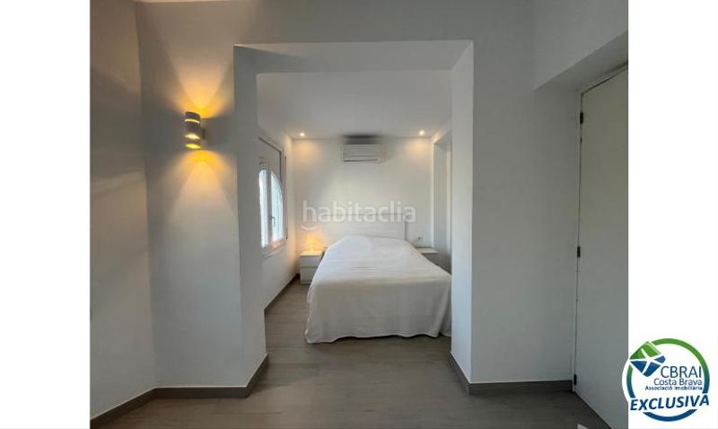 Foto f3251a08-dfc9-4c59-bf92-1e4821f96ab6. Casa en sector falconera 35 35 casa en venta girona en Empuriabrava